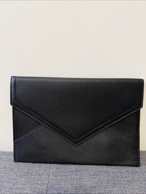 Zara Black Textured Envelope Clutch